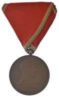 1939. "Magyar Bronz Vitézségi Érem" Bronz Kitüntetés Mellszalaggal T:AU,XF Hungary 1939. "Bronze Medal For Bravery" Bron - Non Classificati