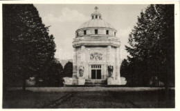 * T2 Krasznahorka-Váralja, Mauzóleum / Mausoleum - Zonder Classificatie