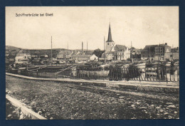 08. Givet. Après La Prise De Givet Le 31 Août 1914, Les Allemands Construisent Un Pont De Barques Sur La Meuse. - Givet