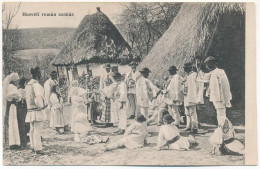 T4 1913 Húsvéti Román Szokás. Adler Fényirda, Szászváros 1912. / Romanian Folklore, Easter Tradition (vágott / Cut) - Sin Clasificación