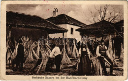 * T3 1918 Serbische Bauern Bei Der Hanfbearbeitung / Serbian Folklore (kopott Sarkak / Worn Corners) - Non Classificati