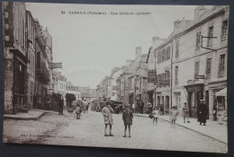 CPA 29 CARHAIX - Vue Rare - Rue Général Lambert - Animation - Edit. Auffret 24 -  Réf. F 248 - Carhaix-Plouguer