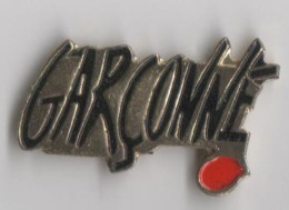 Pin's Garçonne - Parfum - Perfume