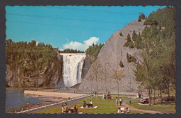 114774/ BOISCHATEL, Un Pique-nique Au Pied Des Chutes Montmorency  - Chutes Montmorency