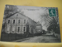 40 1796 VUE INCONNU SUR DELCAMPE. CPA 1911 - 40 PARENTIS EN BORN - ECOLE DES GARCONS. - Scuole