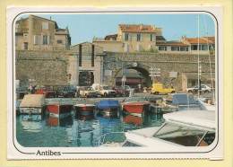 06. ANTIBES – Le Port Et La Porte Marine (voir Scan Recto/verso) - Antibes - Altstadt