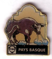 B136 Pin's VACHE BŒUF TAUREAU PAYS BASQUE FINA Achat Immédiat - Carburanti