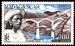 Madagascar 1952 100f Antsirabe Viaduct Lightly Mounted Mint. - Nuovi