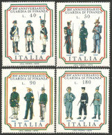 520 Italy Uniforms Douanes Customs MNH ** Neuf SC (ITA-138c) - Politie En Rijkswacht