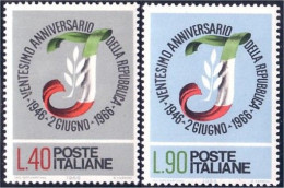 520 Italy Drapeau Italyn Italian Flag MNH ** Neuf SC (ITA-45b) - Timbres