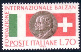 520 Italy Drapeaux Flags MNH ** Neuf SC (ITA-37b) - Timbres