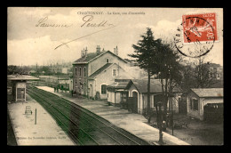 85 - CHANTONNAY - LES QUAIS DE LA GARE DE CHEMIN DE FER - Chantonnay