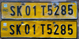 Sikkim India Used Taxi License Plate SK01T5285 - Plaques D'immatriculation