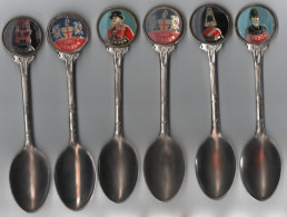 Lot  6 Cuilléres  London   Marquées  EPNS - Cucharas