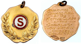 Tragbare Goldmedaille (10 Karat = 400/1000) Mit Emailliertem Aufsatz, Graviert 1915 Von WM. Schridde, Chicago. "PRESENTE - Sonstige & Ohne Zuordnung