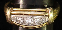 Damenring Gelbgold 585/1000 Mit 5 Kl. Diamanten (der Größte Ca. 0,1 Ct). Ringgröße 17. 3,88 G - Autres & Non Classés