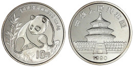 10 Yuan Panda Silber (1 Unze) 1990. Panda Beim Besteigen Eines Felsens. Small Date. In Kapsel. Stempelglanz. Krause/Mish - China