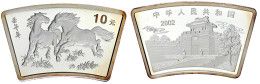10 Yuan Silber (fächerförmig) 2002. Jahr Des Pferdes. 1 Unze. In Originalschatulle Mit Zertifikat Und Umverpackung. BU.  - China