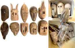 Mali: Sammlung Des Stammes Der Bambara. 24 Teile Aus Holz. Mutter-Statue Und 23 Tanzmasken - Andere & Zonder Classificatie