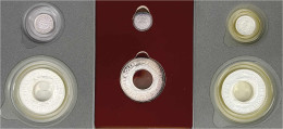 3 Versch. Holey-Dollar Silber-Sets: 1988, 1989 Und 1990. Je 1 Dollar Holey Mit 25 Cents Mittelstück, Je Im Originalblist - Altri & Non Classificati