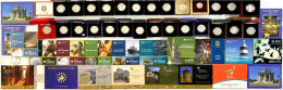 Karton Mit Euromünzen-Sammlung: 21 Original Kursmünzensätze Aus 2002 Bis 2018, U.a. 2 X 2002 Je Im Originalblister Und 2 - Ireland
