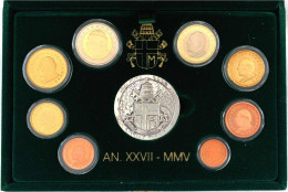 Offizieller Kursmünzensatz 2005. 1 Cent Bis 2 Euro, Mit Silbermedaille In Original-Samtschatulle Mit Zertifikat Und Umve - Vatican