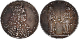 Silbermedaille 1699 V. J. C. Roth. Geharn. Brustb. Mit Alongeperücke/Pietas Und Justitia Stehen Gegenüber. 32 Mm, 11,58  - Gouden Munten