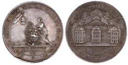 Silbermedaille V. Epli U. Kohlhaas 1767. Auf Die Grundsteinlegung Des Schlosses. Hand Aus Wolken Hält Medaillon Mit Dem  - Gold Coins