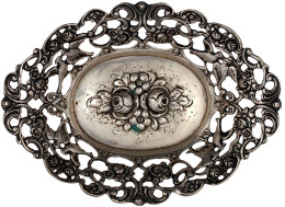 Getriebenes Durchbruchschälchen Um 1900, Silber 835/1000. Rosen Und Täubchen. 140 X 104 X 22 Mm; 76,3 G - Silberzeug