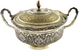 Persische Zweihenklige Deckeldose, Vermutlich Isfahan Oder Teheran. Silber 84 Zolotniki (875/1000). 16 X 8,5 Cm; 255 G.  - Silberzeug