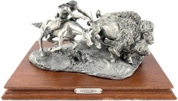 USA: Pewter (Zinn-Kupfer-Antimon-Legierung) Skulptur 1986. Replik Der Bronzeskupltur "Buffalo Hunt" Des Künstlers Charle - Andere & Zonder Classificatie