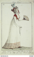 Gravure De Mode Costume Parisien 1797 N° 08 (An 5) Capote Anglaise Fichu Croisé - Eaux-fortes