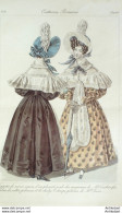 Gravure De Mode Costume Parisien 1831 N°2921 Robes De Satin Polonais De Charly - Eaux-fortes