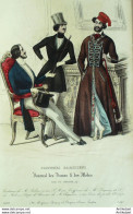 Gravure De Mode Costume Parisien 1838 N°3561 Habits Peignoir Homme Chapeaux - Aguafuertes