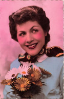 FANTAISIE - Femme - Femme Avec Des Fleurs - Colorisé - Carte Postale Ancienne - Femmes