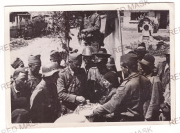 MOL 8 - 19066 Bessarabia, Ethnic And Romanian & German Soldiers, Moldova ( 18/13 Cm ) - Old Press Photo - 1941 - Moldova