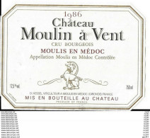 Etiquettes De Vin.  Château MOULIN A VENT 1986  (Moulis En Médoc).  D. Hessel. ..I 067 - Bordeaux