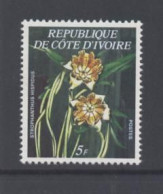 Timbre De COTE D' IVOIRE : Fleurs. - Côte D'Ivoire (1960-...)