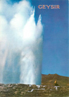 Islande - The Great Geysir Raises Intermittently And Irregulary A Fountain Of Water And Steam To A Hight Of Up To About  - Islandia