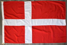 Bandera De Dinamarca De Tela Con Enganches - Autres & Non Classés