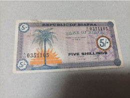 Billete Biafra, 5 Shillings, Año 1967, Serie A - Other - Africa