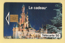 Télécarte 1993 : EURODISNEY / LE CADEAU / 50 Unités / Numéro B3C068046 / 11-93 (voir Puce Et Numéro Au Dos) - 1993