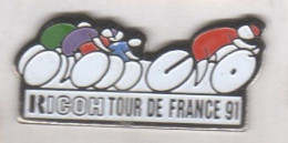 A209 Pin's VÉLO CYCLISME Sponsor LE TOUR DE FRANCE RICOH Informatique Imprimante Scanner Achat Immédiat - Cyclisme