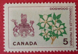 50 Canada Fleurs Cornouiller Du Pacifique Neuf Sans Gomme - Altri & Non Classificati