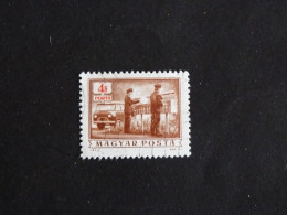 HONGRIE HUNGARY MAGYAR YT TAXE 242 OBLITERE - METIER DE LA POSTE / DISTRIBUTION PAR BOITE A LETTRE EN ECART FACTEUR - Postage Due