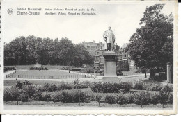 CP De IXELLES - Elsene  " Statue Alphonse Renard Et Jardin Du Roi " - Elsene - Ixelles