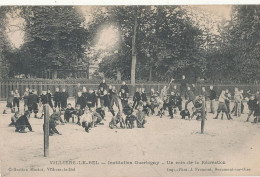 95 // VILLIERS LE BEL    Institution Guerbigny   Un Coin De La Récréation   Coll Marlot - Villiers Le Bel