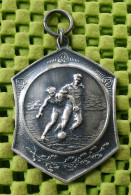 Medaille  : Voetbalwedstrijd + 1955.  -  Original Foto  !!  Medallion  Dutch - Uniformes Recordatorios & Misc