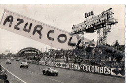 TABLEAU D'AFFICHAGE ET VIRAGE DES TRIBUNES - Le Mans