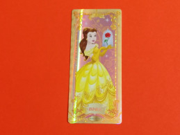 1 Trading Card Officielle 56 X 128 Mm Neuve Sortie Des Booster Carte Disney Princesse Ssr N° 6 Belle - Disney
